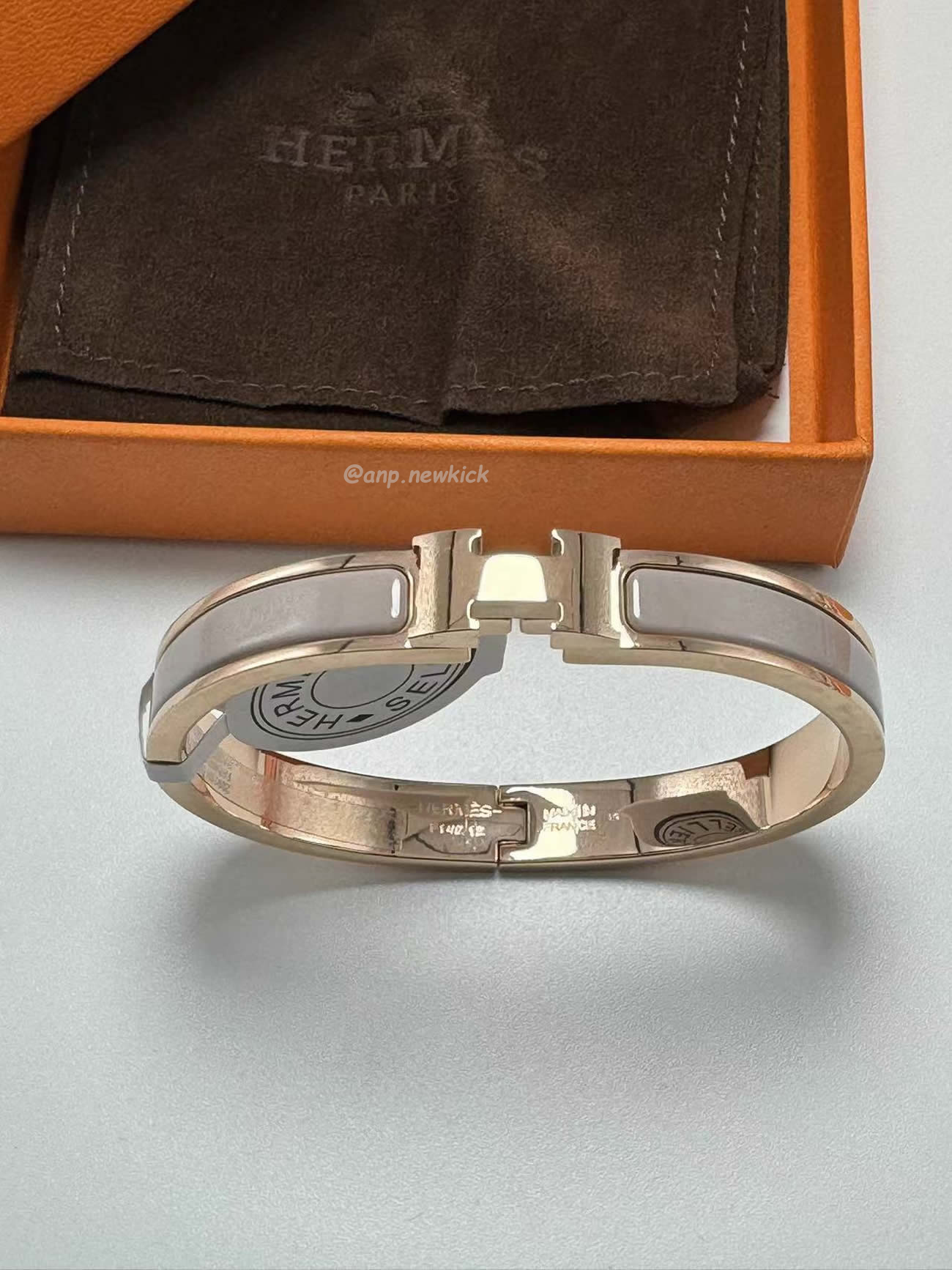 Hermès Clic H Bracelet (14) - www.newkick.vip